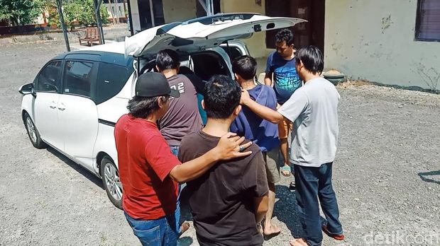 3 Perampok Tembak Pelayan Warung Pecel Lele di Pantura Brebes